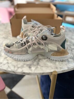 NWT Nike Flow 2020 ISPA Sneakers